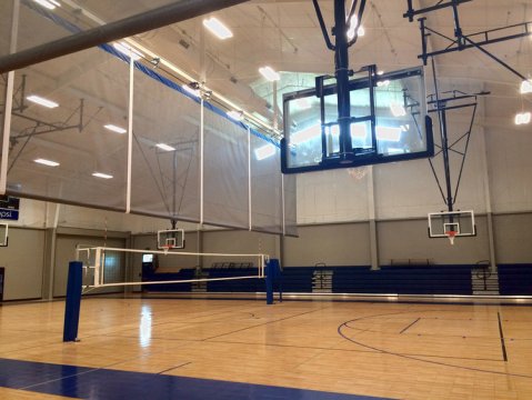 篮球场木地板翻新划算吗