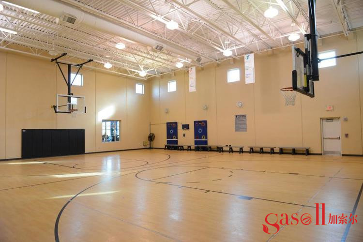 实木已成为体育馆地板的主流板材