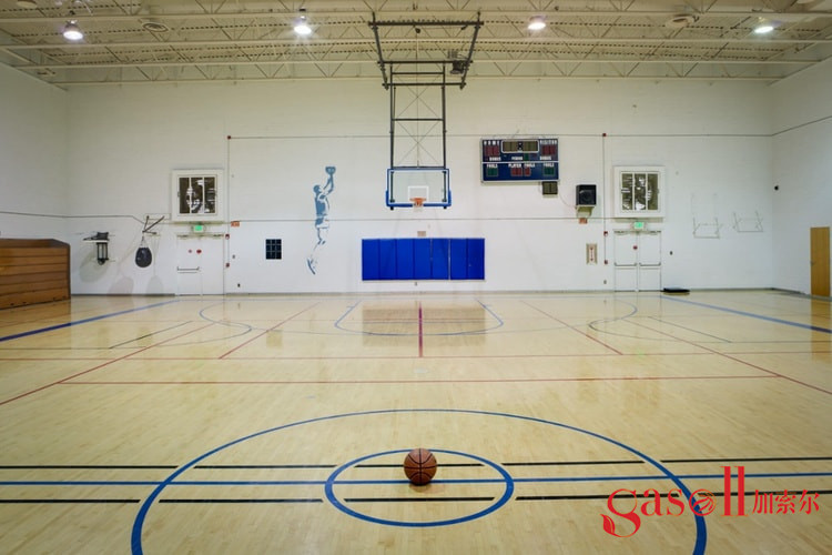 为什么要铺装实木运动地板