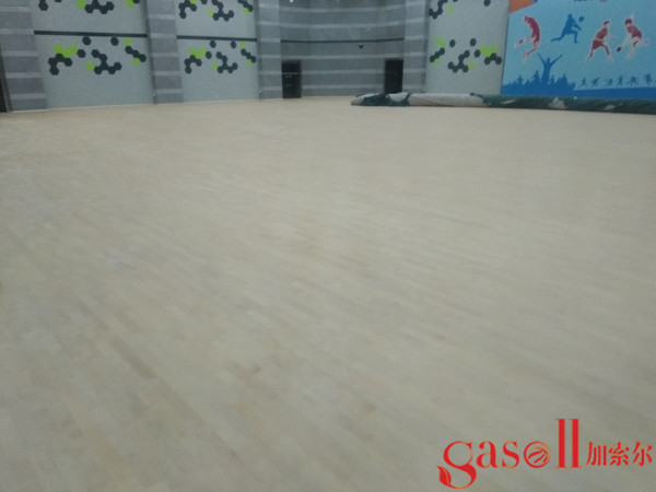 实木体育地板什么材质的耐用3