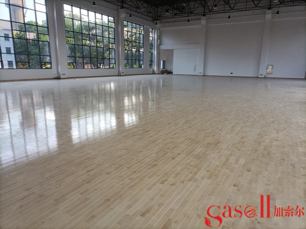 实木体育馆地板清洁方案2