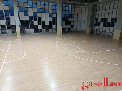 实木体育馆地板用什么木好