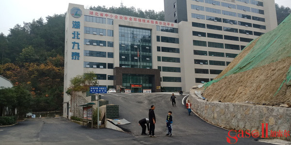 实木体育木地板的结构3