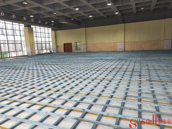 体育木地板安装地面如何找平2